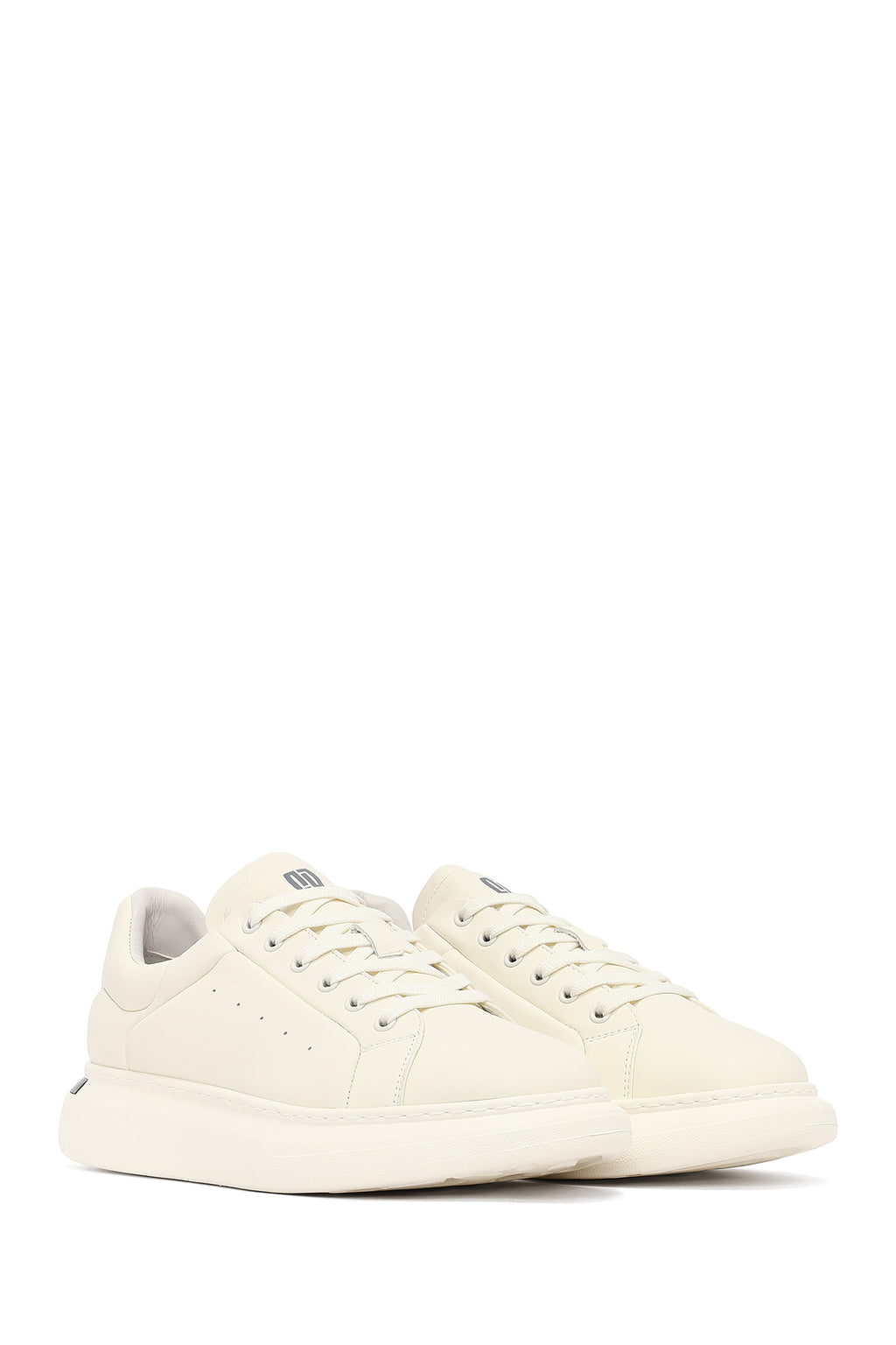 Erkek Beyaz Bağcıklı Kalın Tabanlı Deri Sneaker