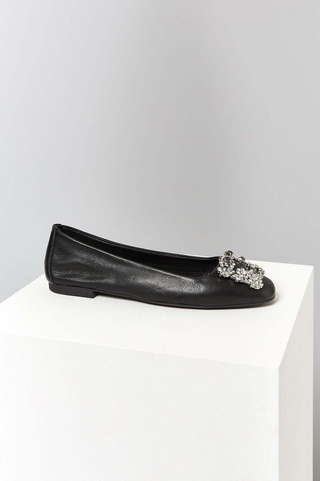 Taşlı Kadın Deri Babet