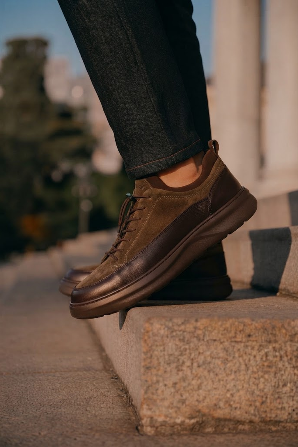 Erkek Vizon Bağcıklı Kalın Tabanlı Deri Sneaker