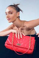 Kadın Kırmızı Zincir Askılı Kapitone Omuz Çantası | Derimod Kadın Kırmızı Zincir Askılı Kapitone Omuz Çantası | Derimod