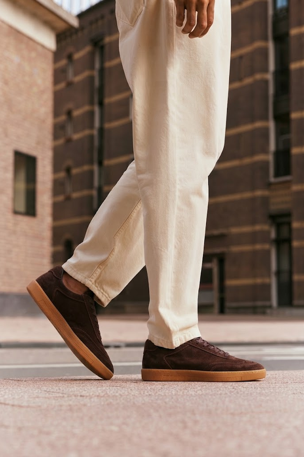 Erkek Kahverengi Bağcıklı Süet Deri Sneaker