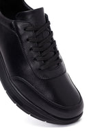 Kadın Siyah Bağcıklı Kalın Tabanlı Deri Sneaker | Derimod Kadın Siyah Bağcıklı Kalın Tabanlı Deri Sneaker | Derimod