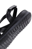 Kadın Siyah Bilekten Bantlı Deri Comfort Sandalet | Derimod Kadın Siyah Bilekten Bantlı Deri Comfort Sandalet | Derimod