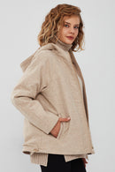 Roma Kadın Bej Kapüşonlu Çift Taraflı Oversize Deri Ceket | Derimod Roma Kadın Bej Kapüşonlu Çift Taraflı Oversize Deri Ceket | Derimod