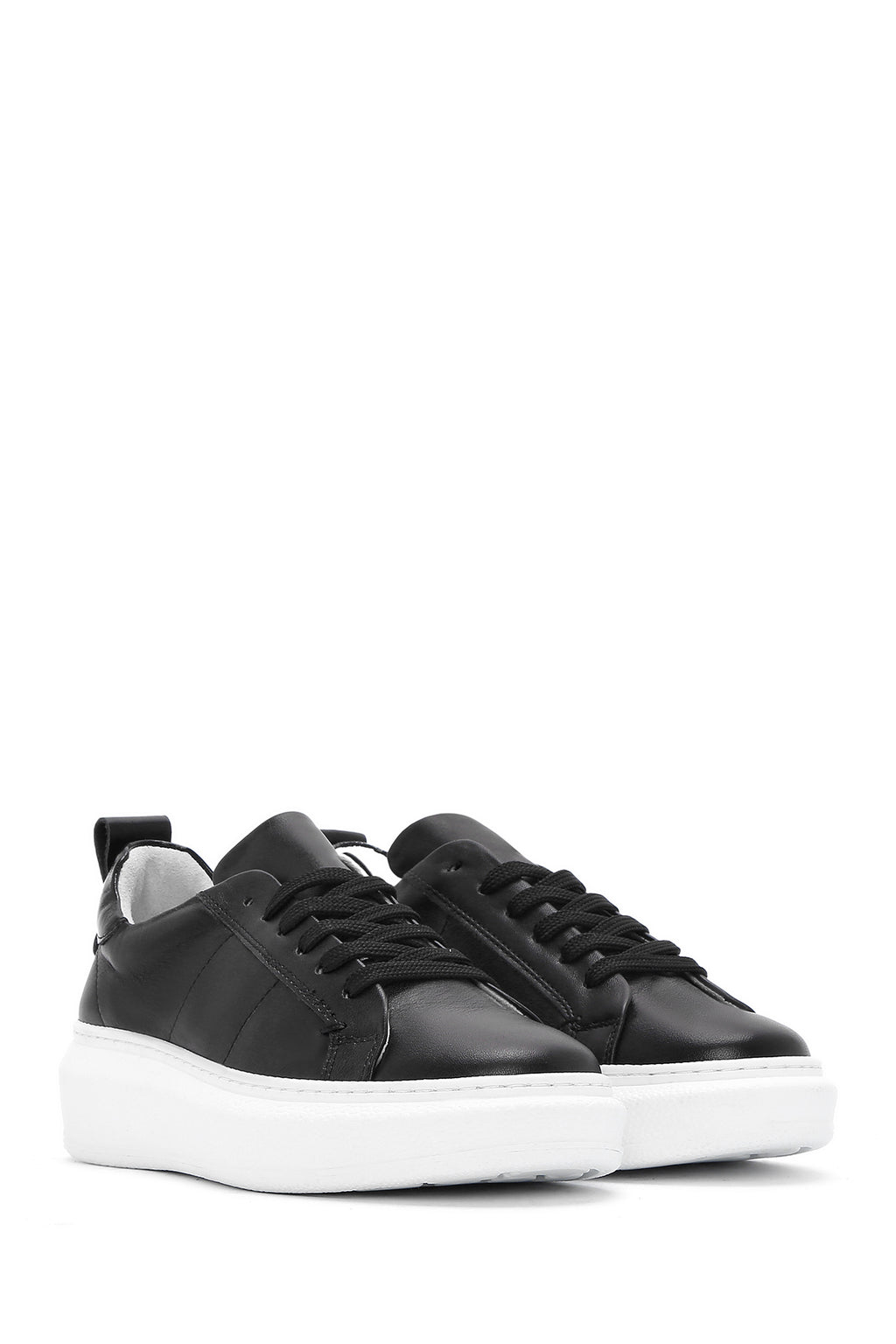 Kadın Siyah Bağcıklı Deri Sneaker