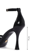 Kadın Siyah Bilekten Bantlı İnce Topuklu Deri Sandalet | Derimod Kadın Siyah Bilekten Bantlı İnce Topuklu Deri Sandalet | Derimod