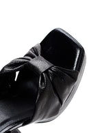 Kadın Siyah Platform Topuklu Sandalet | Derimod