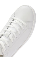 Geox Men's White Spherica Ecub Lace-Up Leather Sneaker
| Derimod
Geox Men's White Spherica Ecub Lace-Up Leather Sneaker
| Derimod