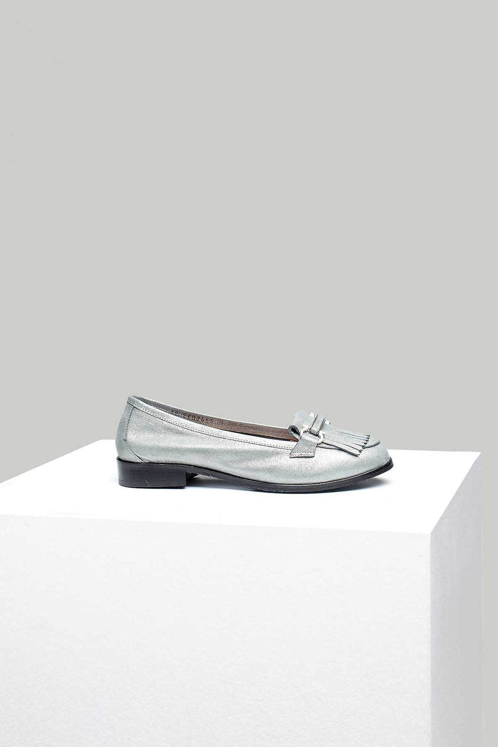Tokalı Kadın Deri Babet