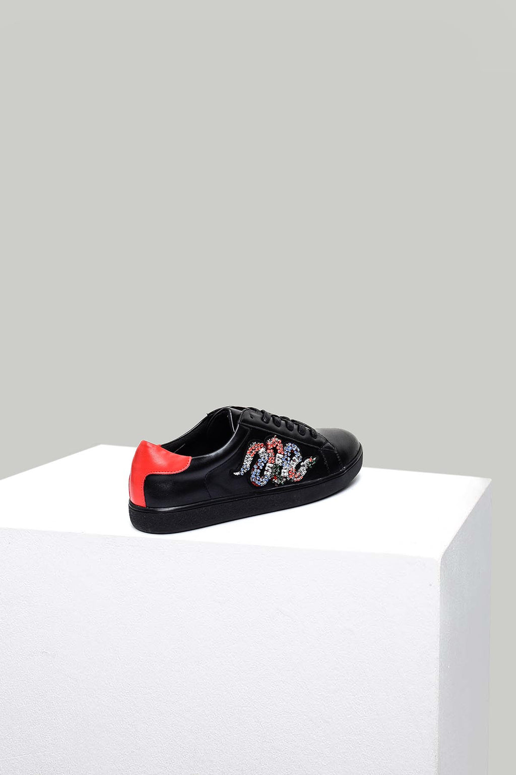 Boncuk Detaylı Kadın Sneaker