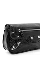 Kadın Siyah Metal Detaylı Çapraz Çanta | Derimod Kadın Siyah Metal Detaylı Çapraz Çanta | Derimod