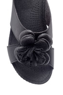 Women's Flower Detailed Slippers | Derimod Women's Flower Detailed Slippers | Derimod