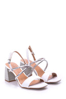 Kadın Gümüş Detaylı Topuklu Ayakkabı | Derimod Kadın Gümüş Detaylı Topuklu Ayakkabı | Derimod