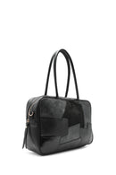 Kadın Siyah Uzun Askılı Desenli Kol Çantası | Derimod Kadın Siyah Uzun Askılı Desenli Kol Çantası | Derimod