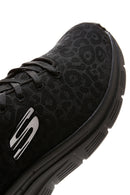 Skechers Kadın Beyaz Bobs Arch Comfort Bağcıklı Kalın Tabanlı Deri Sneaker | Derimod Skechers Kadın Beyaz Bobs Arch Comfort Bağcıklı Kalın Tabanlı Deri Sneaker | Derimod