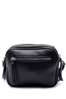 Women's Accessory Detailed Crossbody Bag | Derimod Women's Accessory Detailed Crossbody Bag | Derimod