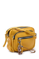 Women's Accessory Detailed Crossbody Bag | Derimod Women's Accessory Detailed Crossbody Bag | Derimod
