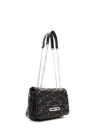 Kadın Siyah Uzun Askılı Kapitone Desenli Omuz Çantası | Derimod Kadın Siyah Uzun Askılı Kapitone Desenli Omuz Çantası | Derimod