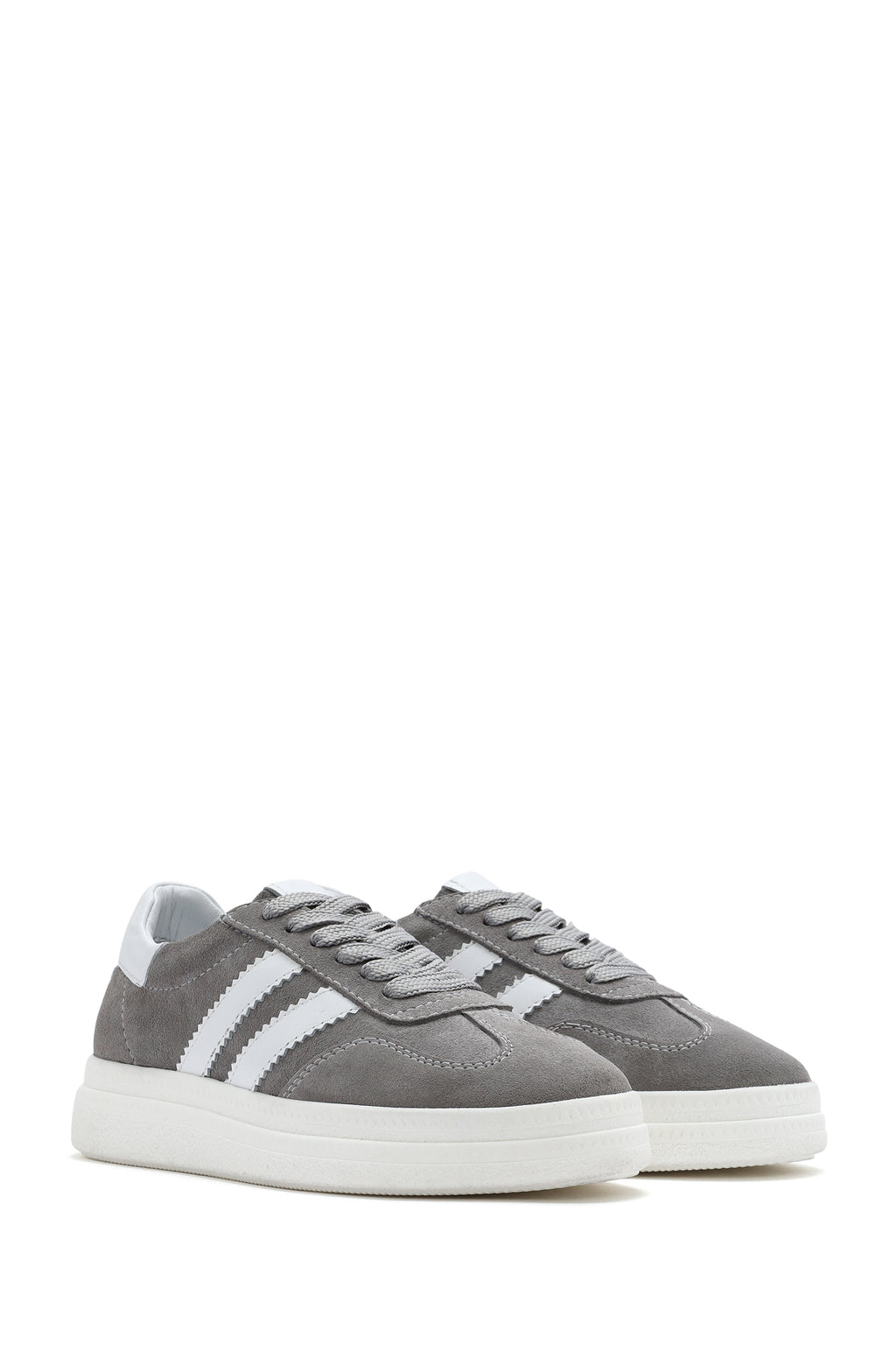 Kadın Gri Bağcıklı Kalın Tabanlı Süet Deri Sneaker
