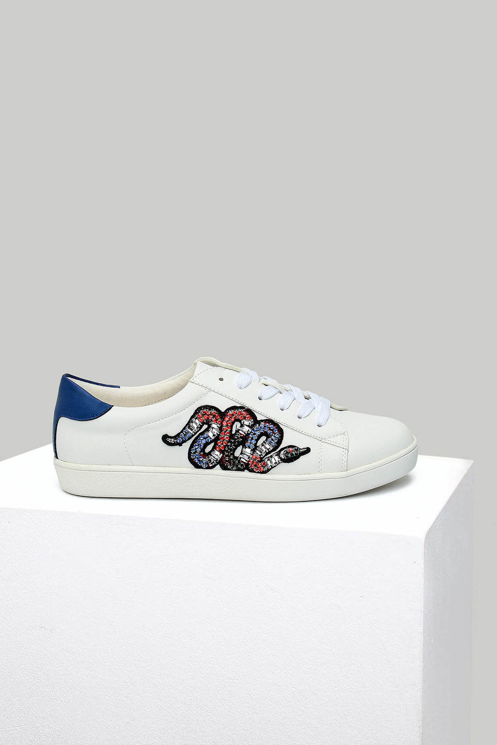 Boncuk Detaylı Kadın Sneaker