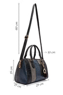 Kadın Siyah Uzun Askılı Aksesuar Detaylı Kol Çantası | Derimod Kadın Siyah Uzun Askılı Aksesuar Detaylı Kol Çantası | Derimod