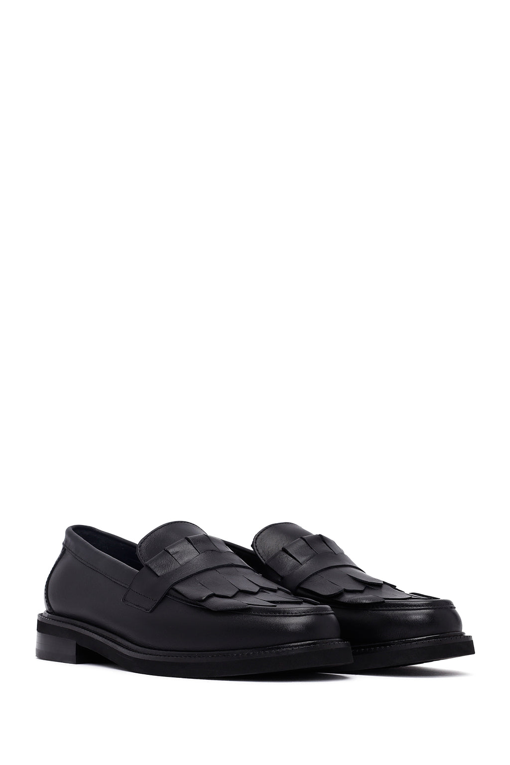 Kadın Siyah Püsküllü Deri Maskülen Loafer