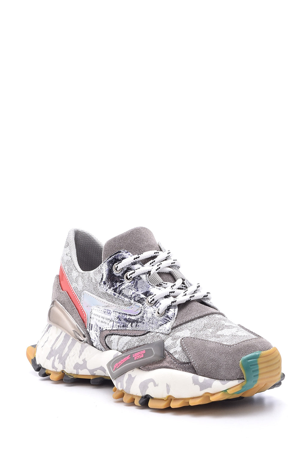 Kadın Yüksek Tabanlı Desenli Sneaker