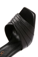 Kadın Siyah Bilekten Bantlı İnce Topuklu Deri Sandalet | Derimod Kadın Siyah Bilekten Bantlı İnce Topuklu Deri Sandalet | Derimod