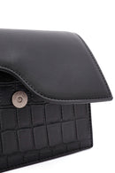 Kadın Siyah Uzun Askılı Zincir Detaylı Mini Kol Çantası | Derimod Kadın Siyah Uzun Askılı Zincir Detaylı Mini Kol Çantası | Derimod