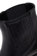 Woman Black Chunky-Heeled Leather Chelsea Boots | Derimod