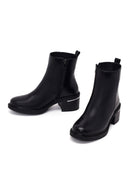 Woman Black Zip Closure Thick-Heeled Leather Boots | Derimod