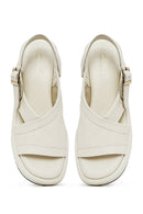 Kadın Bej Bilekten Tokalı Kalın Tabanlı Deri Sandalet | Derimod