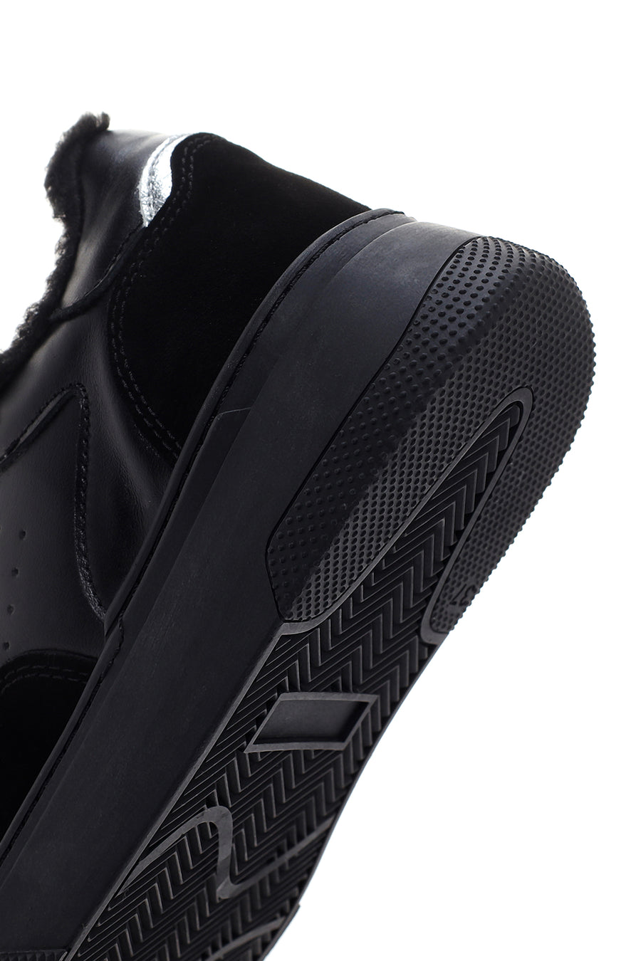 Kadın Siyah Kalın Tabanlı Kürklü Deri Sneaker