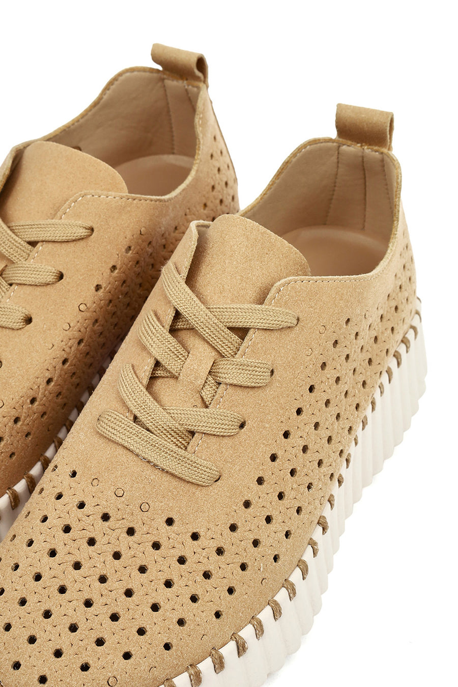 Woman Camel Lace-Up Thick-Soled Patterned Suede Comfort Shoes