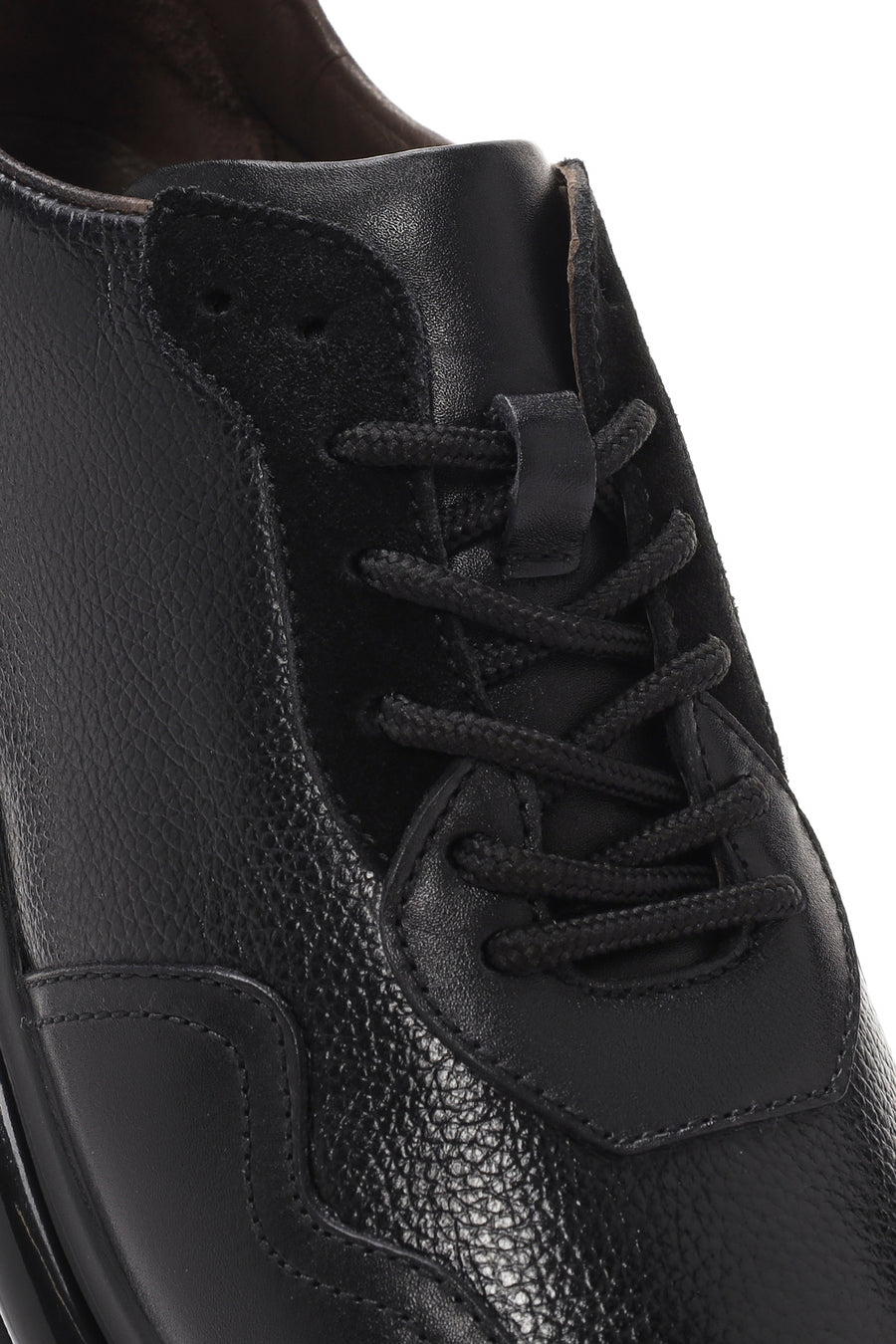 Erkek Siyah Kalın Tabanlı Bağcıklı Deri Casual Sneaker