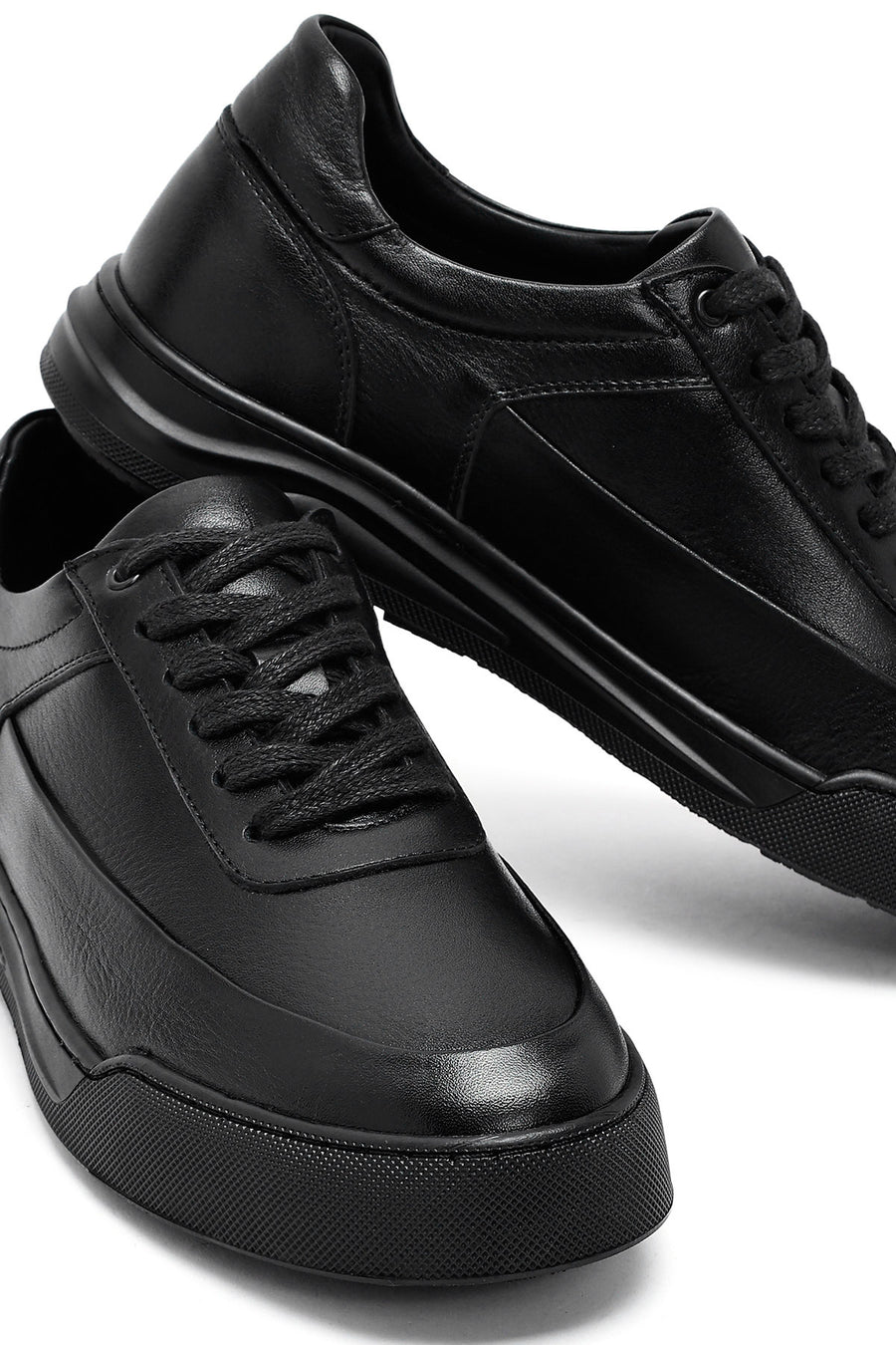 Erkek Siyah Bağcıklı Deri Sneaker