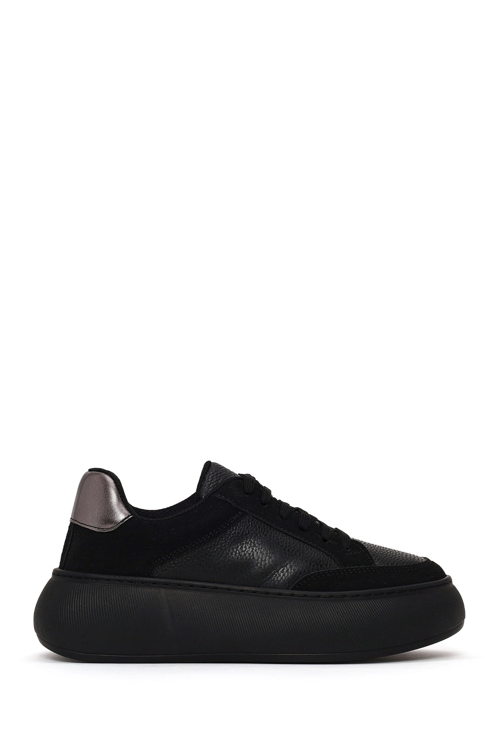 Kadın Siyah Bağcıklı Kalın Tabanlı Sneaker