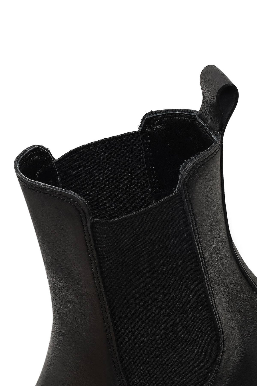 Woman Black Thick-Soled Leather Chelsea Boots