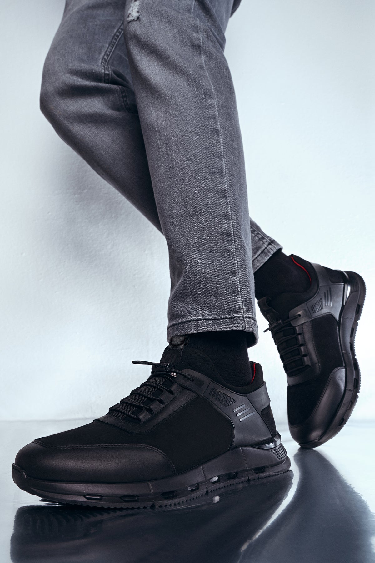 Erkek Siyah Nubuk Deri Detaylı Sneaker