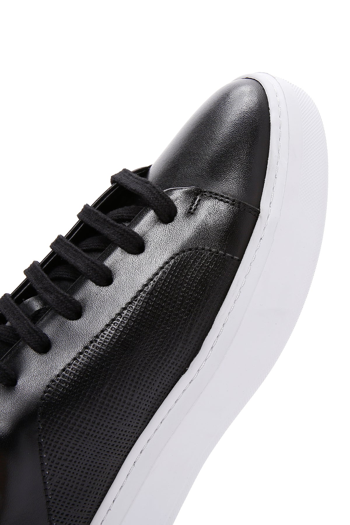 Men's Black Leather Thick Soled Sneaker 23SFD608026 | Derimod