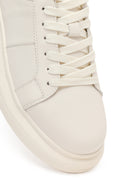 Erkek Beyaz Bağcıklı Kalın Tabanlı Deri Sneaker | Derimod