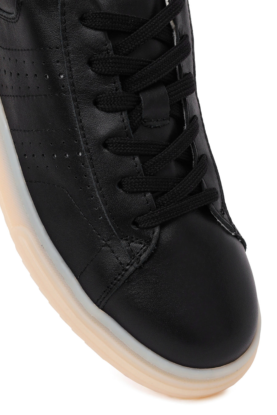 Woman Black Lace-Up Leather Sneaker