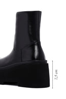 Women's Black Thick Soled Zippered Leather Boots | Derimod