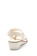 Kadın Bej Deri Dolgu Topuk Sandalet | Derimod