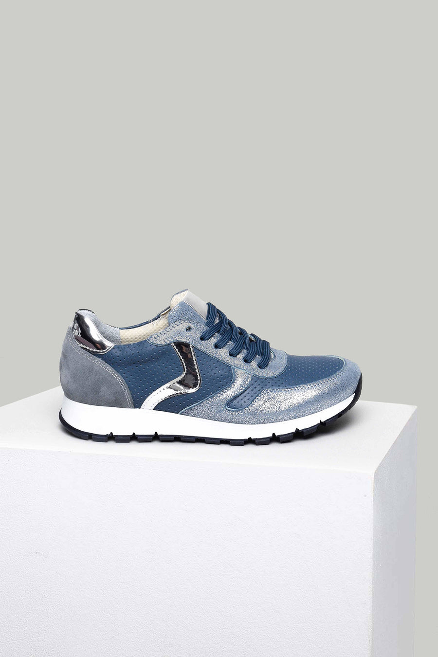 Women's Leather Sports Shoes