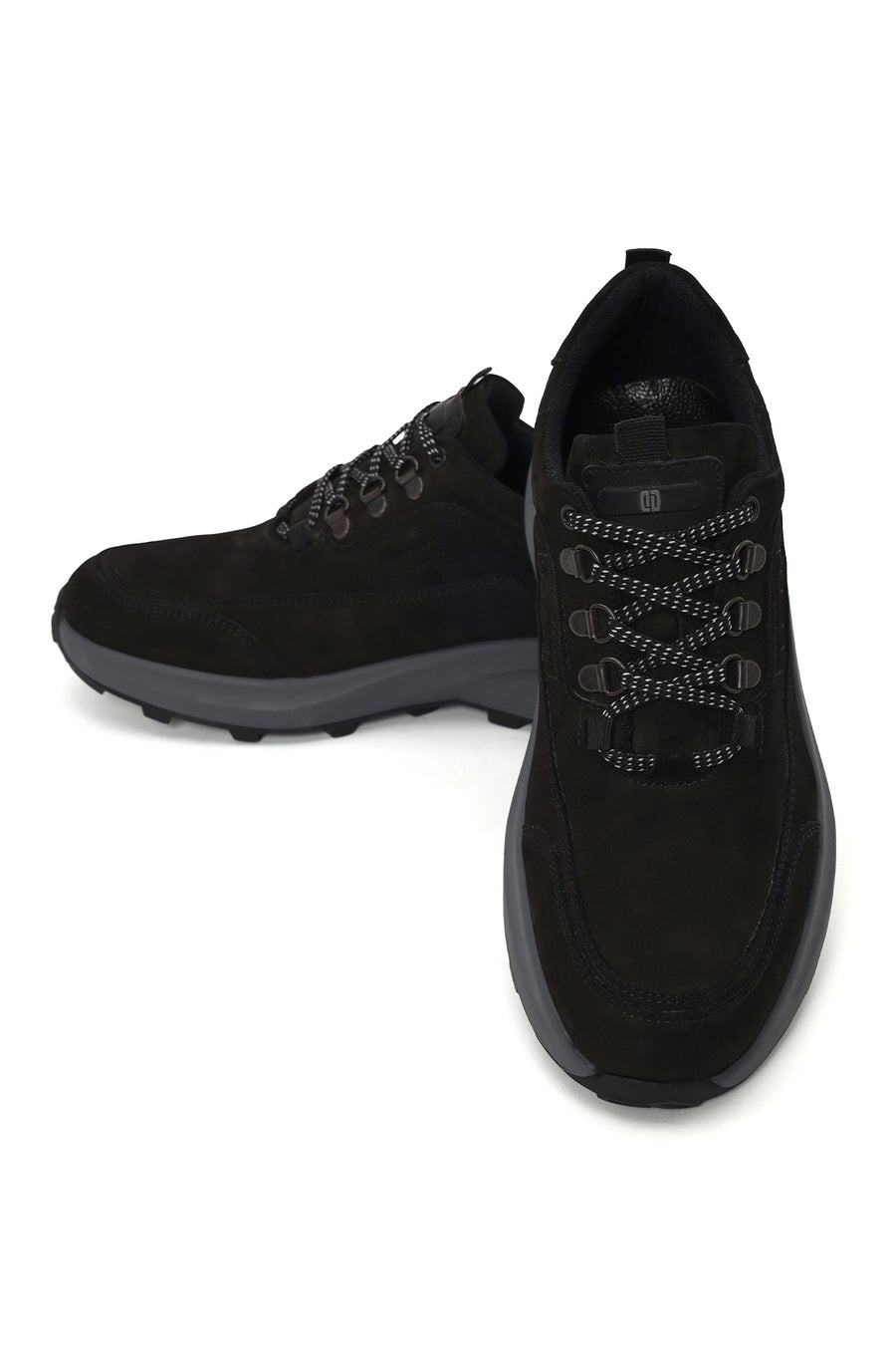 Erkek Siyah Bağcıklı Kalın Tabanlı Nubuk Deri Casual Sneaker
