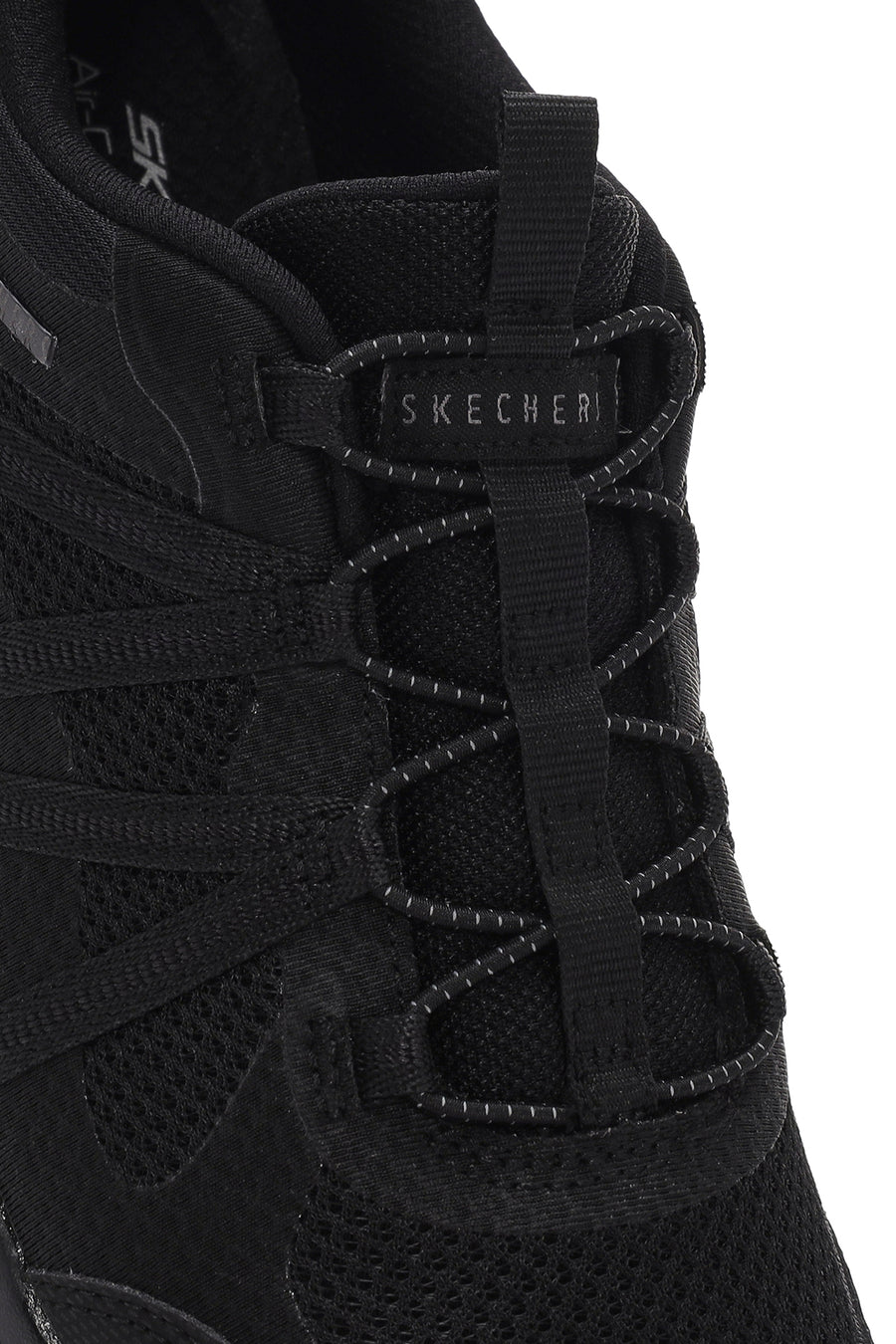 Skechers Women's Black D'lux Comfort - Surreal Fabric Sneaker