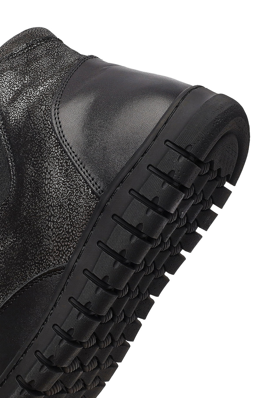 Woman Black Zip Closure Leather Comfort Boots