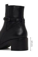 Woman Black Zip Closure Thick-Heeled Leather Boots | Derimod
