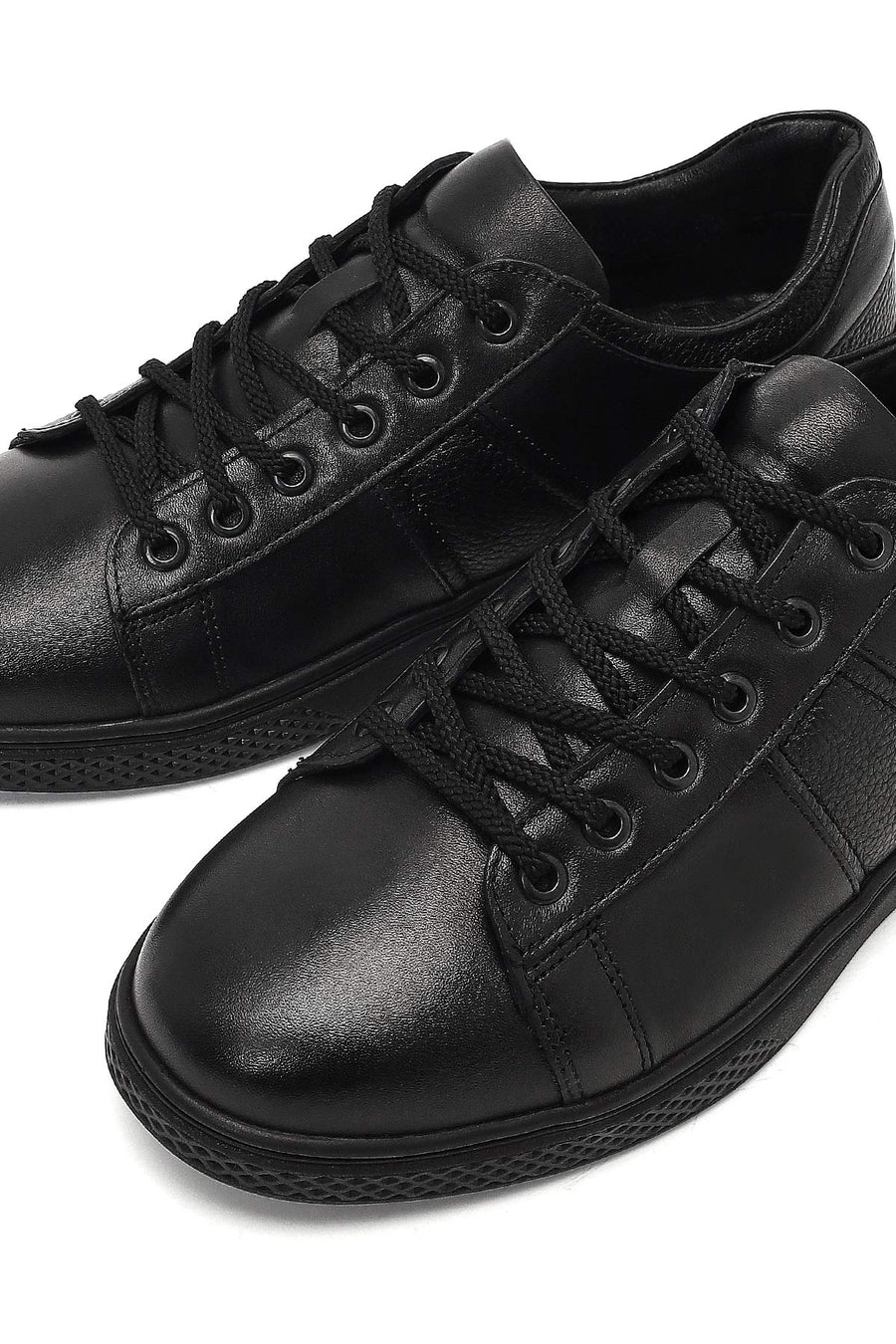 Erkek Siyah Bağcıklı Deri Casual Sneaker